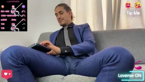 TOM online show from February 11, 5:07 pm