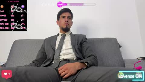 Snapshot of tom_blunt96 chatting on May 3, 10:21 am TOM online show from May 3, 10:21 am