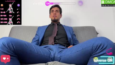 Snapshot of tom_blunt96 chatting on May 5, 10:51 pm TOM online show from May 5, 10:51 pm