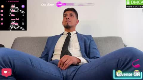 Snapshot of tom_blunt96 chatting on May 20, 5:30 pm TOM online show from May 20, 5:30 pm
