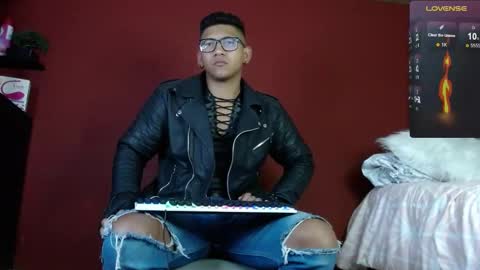 Tom online show from February 22, 11:13 am