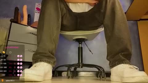 Tom online show from March 17, 4:06 am