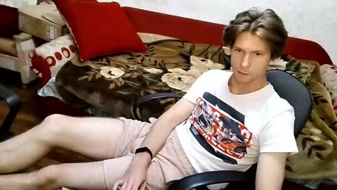 Snapshot of tom_elmo chatting on October 6, 11:02 pm Tom Elmo online show from October 6, 11:02 pm