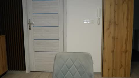 Tom online show from September 17, 2:19 pm