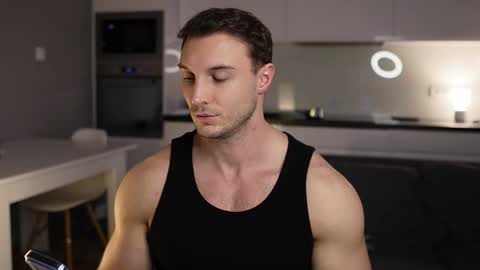 Tom online show from December 18, 7:47 am