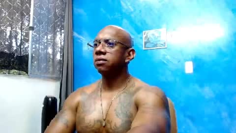 Snapshot of tom_miller chatting on May 5, 8:28 pm Tom Miller online show from May 5, 8:28 pm