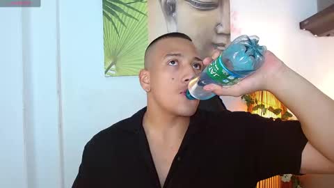 Tom muscle1 online show from January 23, 3:43 pm