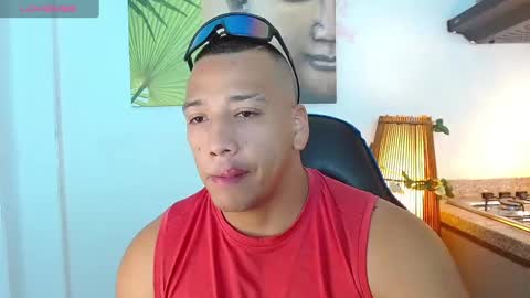 Tom muscle1 online show from February 1, 11:54 am