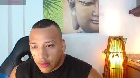 Tom muscle1 online show from February 7, 6:13 pm