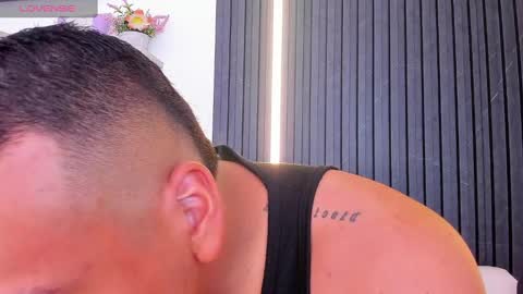 Tom muscle1 online show from October 1, 12:00 pm