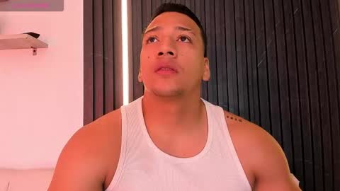 Tom muscle1 online show from November 23, 12:27 pm