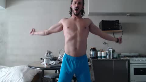 Snapshot of tom_show chatting on November 5, 8:42 pm tom_show online show from November 5, 8:42 pm