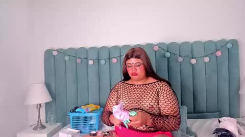 Snapshot of tom_silver_ chatting on January 28, 1:39 am Tom Silver online show from January 28, 1:39 am