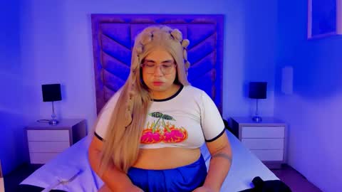 Snapshot of tom_silver_ chatting on September 20, 8:59 am Tom Silver online show from September 20, 8:59 am