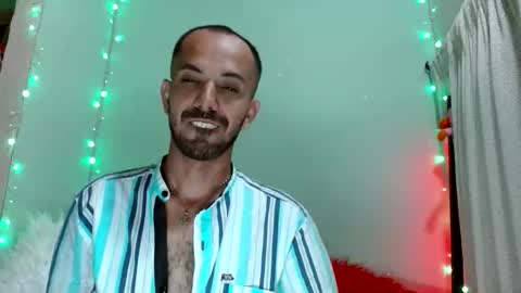 Snapshot of tomas_gerauld chatting on June 3, 2:25 am tomas gerauld. make me happy with 10000 tokens online show from June 3, 2:25 am