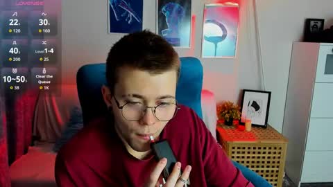 tomas_norton online show from May 1, 8:57 pm