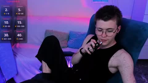 Snapshot of tomas_norton chatting on May 20, 9:10 pm tomas_norton online show from May 20, 9:10 pm