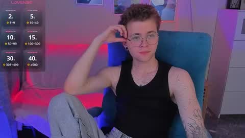 Snapshot of tomas_norton chatting on June 3, 8:47 pm tomas_norton online show from June 3, 8:47 pm