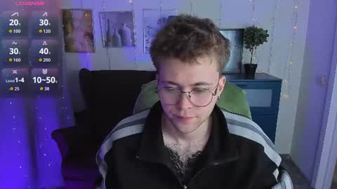 Snapshot of tomas_norton chatting on June 18, 8:13 pm tomas_norton online show from June 18, 8:13 pm