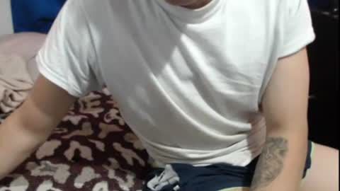 tomas_turbado_ online show from July 15, 9:47 am
