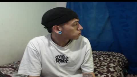 tomas_turbado_ online show from July 30, 7:18 am