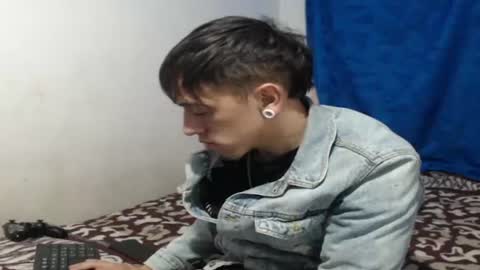tomas_turbado_ online show from August 6, 11:50 pm