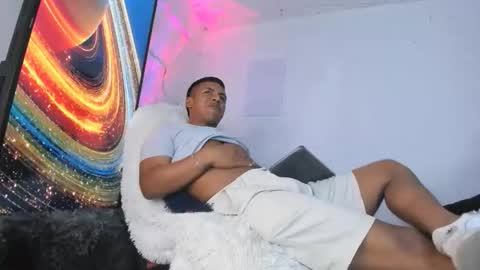 Snapshot of tomasandgero chatting on March 16, 7:07 pm SANTY online show from March 16, 7:07 pm