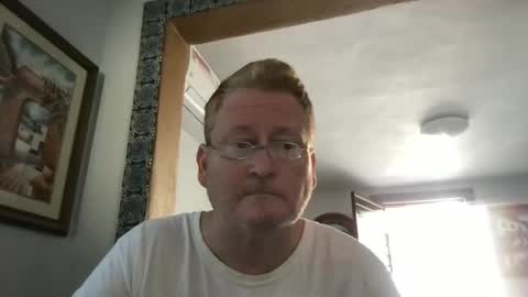 Snapshot of tomascausa chatting on December 3, 5:55 pm Hola online show from December 3, 5:55 pm