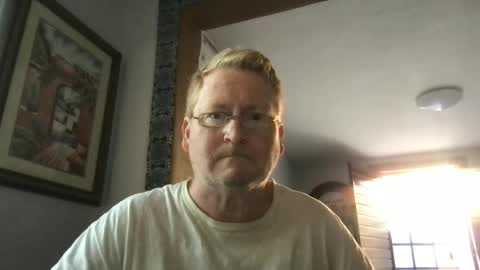 Snapshot of tomascausa chatting on December 11, 3:26 pm Hola online show from December 11, 3:26 pm