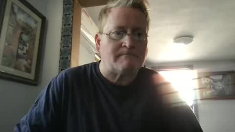 Snapshot of tomascausa chatting on January 21, 6:02 pm Hola online show from January 21, 6:02 pm