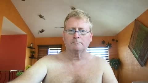 Hola online show from June 17, 10:43 pm