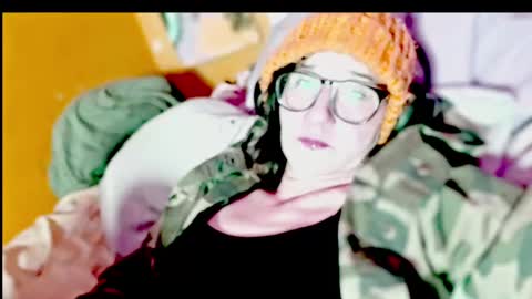 Snapshot of tomboy_titties chatting on January 9, 10:41 am tomboy_titties online show from January 9, 10:41 am