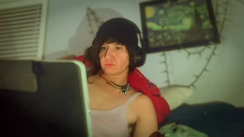 tomboy_titties online show from May 7, 7:14 am