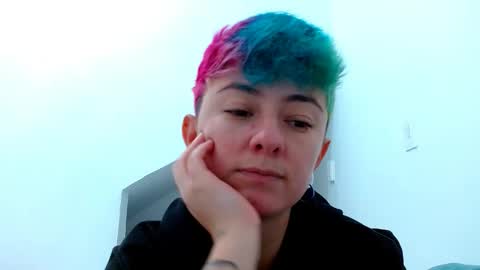 Blue online show from November 12, 2:39 pm