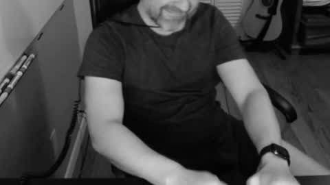 tombrockmoen2 online show from January 5, 5:41 am