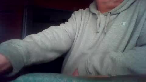 Snapshot of tomcat4848 chatting on May 18, 3:24 am tomcat4848 online show from May 18, 3:24 am