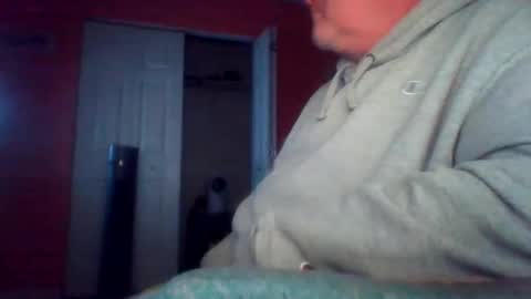 Snapshot of tomcat4848 chatting on May 19, 1:56 am tomcat4848 online show from May 19, 1:56 am