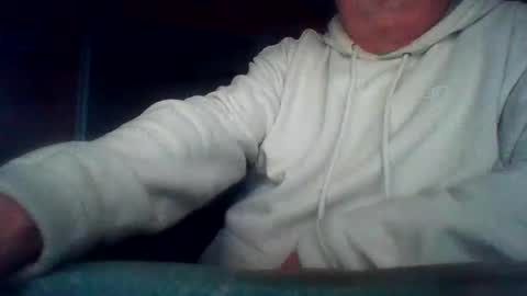 Snapshot of tomcat4848 chatting on May 27, 3:25 am tomcat4848 online show from May 27, 3:25 am