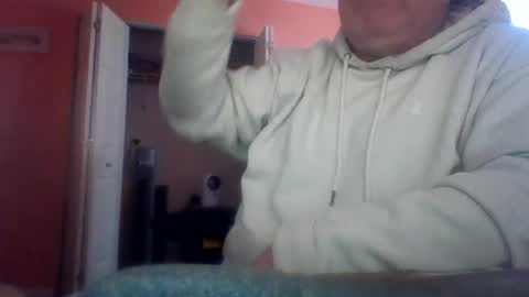 Snapshot of tomcat4848 chatting on June 1, 7:59 pm tomcat4848 online show from June 1, 7:59 pm