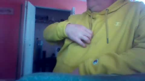Snapshot of tomcat4848 chatting on June 2, 10:12 pm tomcat4848 online show from June 2, 10:12 pm