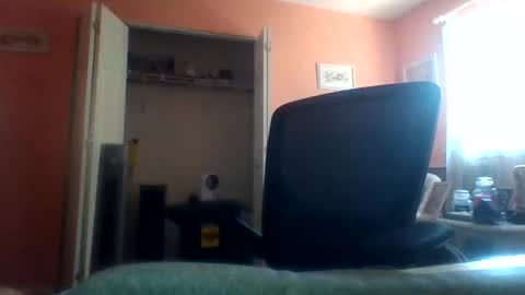 Snapshot of tomcat4848 chatting on June 3, 5:18 pm tomcat4848 online show from June 3, 5:18 pm