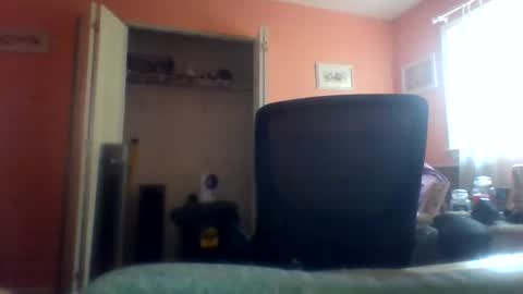 Snapshot of tomcat4848 chatting on June 5, 9:42 pm tomcat4848 online show from June 5, 9:42 pm