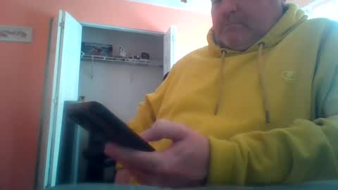 Snapshot of tomcat4848 chatting on June 12, 1:43 pm tomcat4848 online show from June 12, 1:43 pm