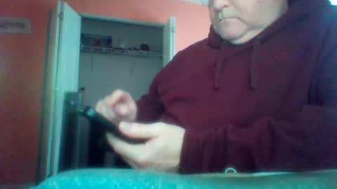 Snapshot of tomcat4848 chatting on June 14, 5:15 pm tomcat4848 online show from June 14, 5:15 pm