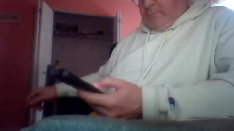 Snapshot of tomcat4848 chatting on June 17, 1:56 pm tomcat4848 online show from June 17, 1:56 pm