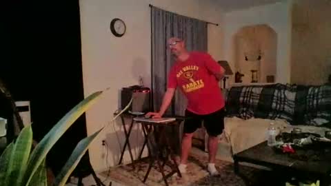 Snapshot of tomcatsawyer chatting on November 15, 12:30 am sirmuggsalot online show from November 15, 12:30 am