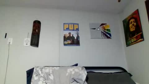 Snapshot of tomchill69 chatting on June 11, 2:53 am tomchill69 online show from June 11, 2:53 am