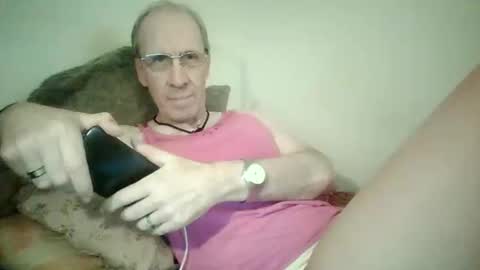 Snapshot of tomislav321 chatting on May 10, 4:12 pm tomislav321 online show from May 10, 4:12 pm