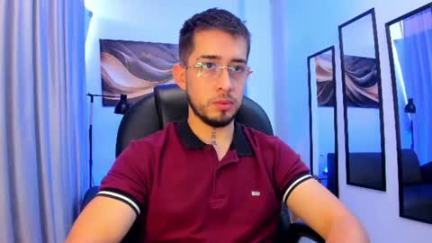 Snapshot of tommas_johnson chatting on July 28, 12:01 pm Tomas online show from July 28, 12:01 pm