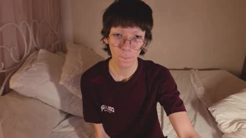 Tommie online show from October 26, 5:13 am